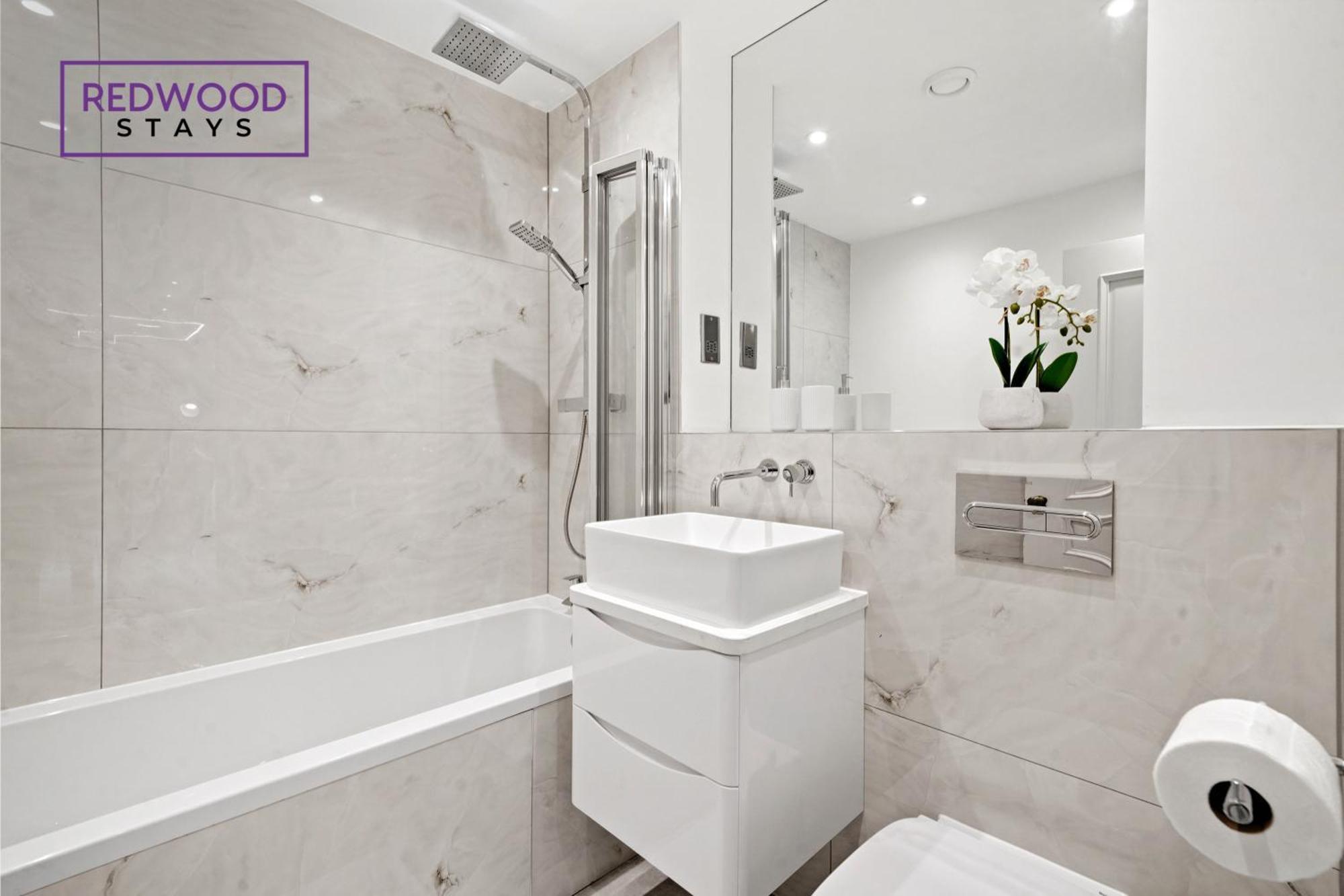 Top Quality 2 Bed 1 Bath Apartments For Contractors By Redwood Stays Reading Luaran gambar