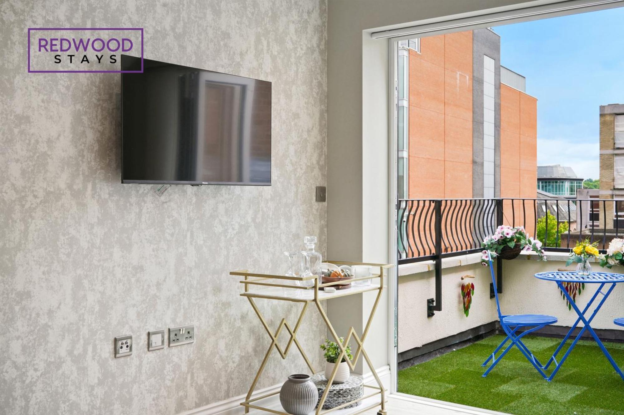 Top Quality 2 Bed 1 Bath Apartments For Contractors By Redwood Stays Reading Luaran gambar